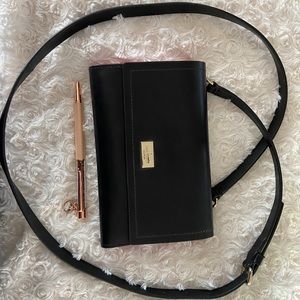 Wallet crossbody